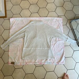 Eri + Ali Light Gray Sweater XS